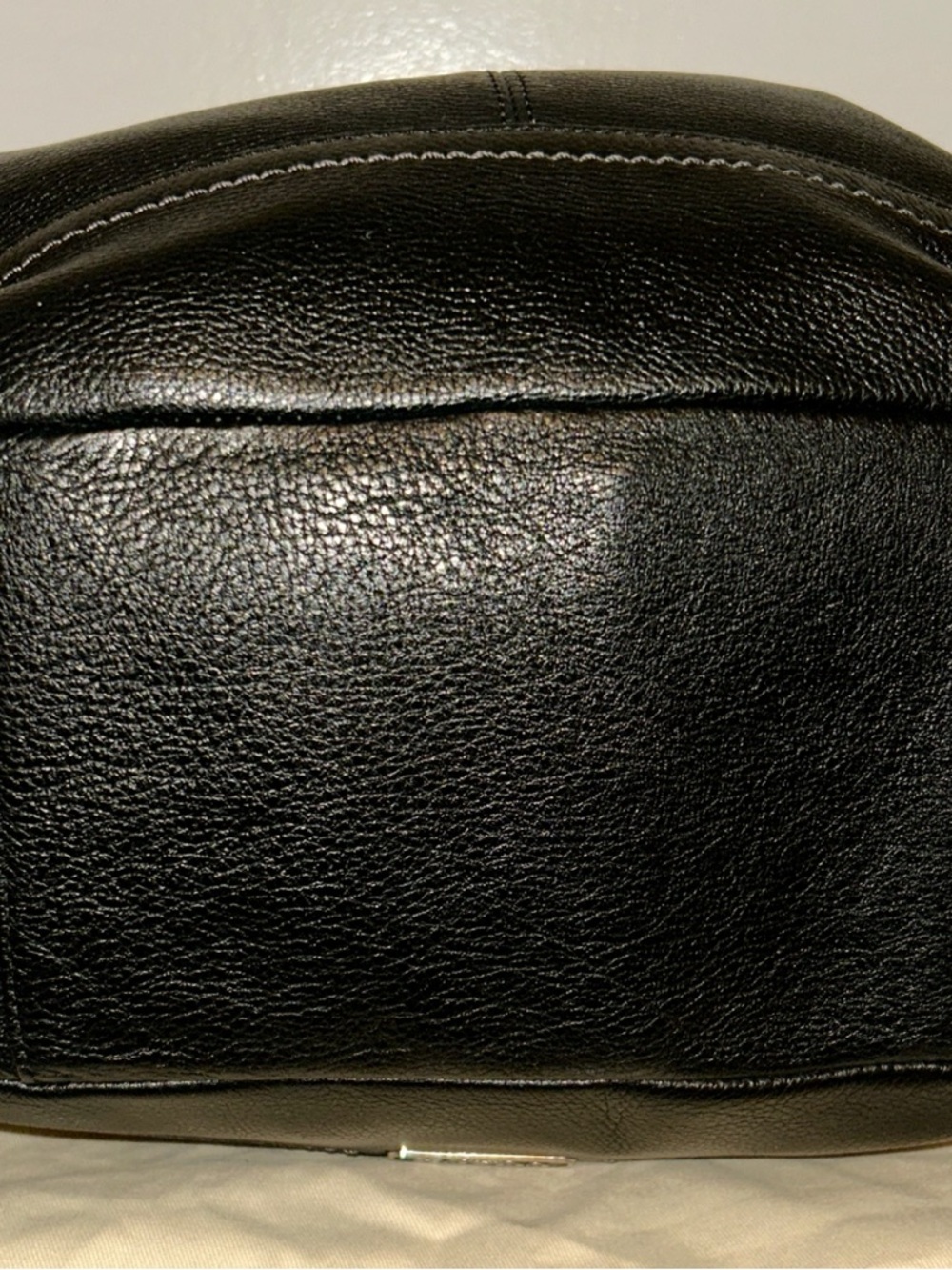 Coach Park Black Leather Tote Bag. EUC. Fun Vintage Handkerchief included. - Picture 6 of 10